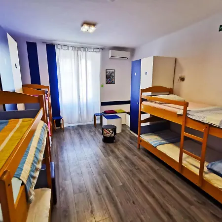 Croblue Hostel * Split