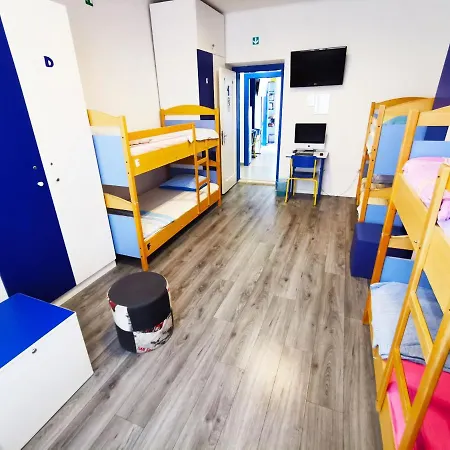CroBlue Hostel Hostel