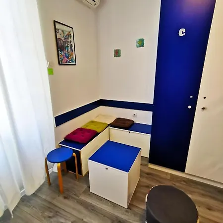 Hostel CroBlue Hostel